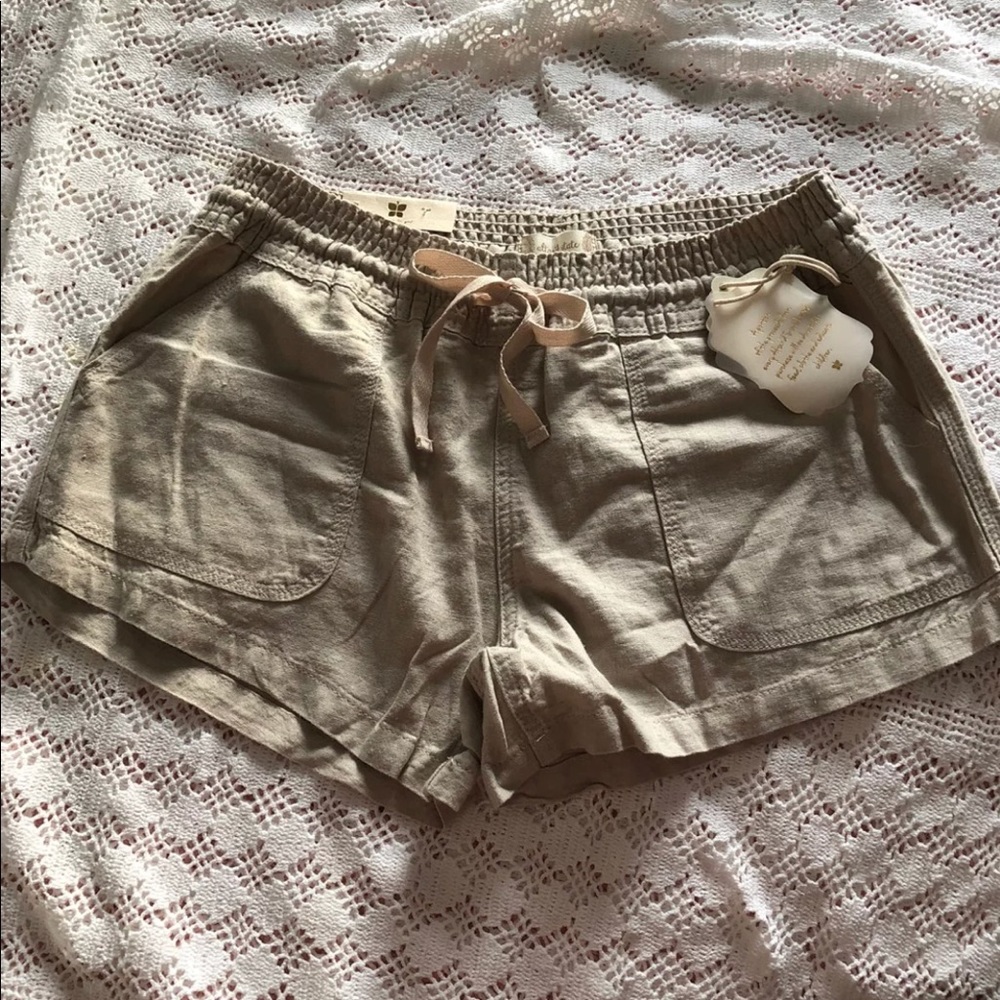 ✨sold✨Altar’d state shorts